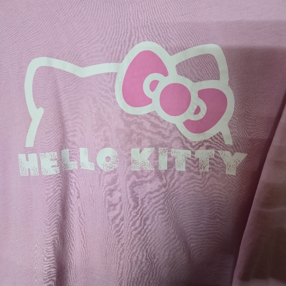 Hello Kitty Pink Cropped Tee Shirt Size Ladies XL - Picture 3 of 7